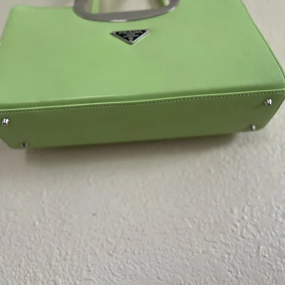 “Prada”Green Handbag - Picture 4 of 14